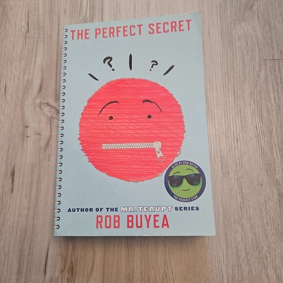 The Perfect Secret Paperback Book - by Rob Buyea - Picture 1 of 4